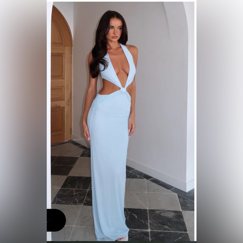Elegant Light Blue Halter Maxi Dress